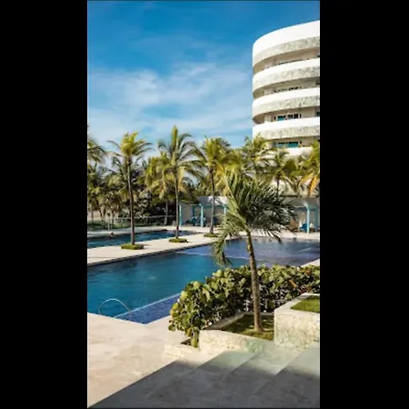 3m9-11 Of 3 Oceanfront Bedrooms With Pool Apartamento