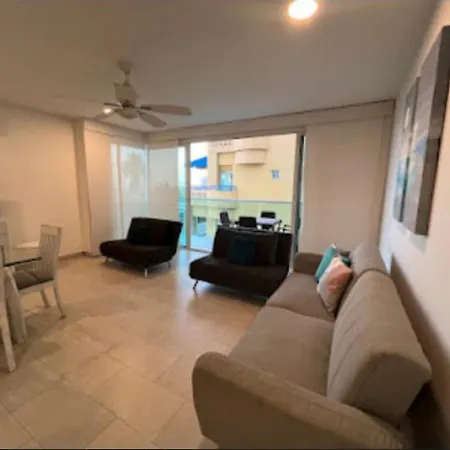 3m9-11 Of 3 Oceanfront Bedrooms With Pool Apartment *